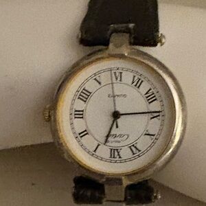 80s Gold-tone Fashion Watch